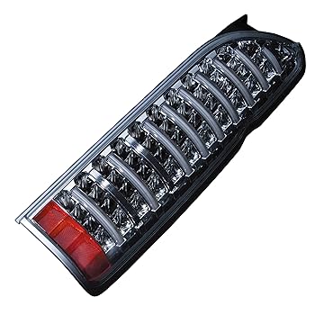 ジュエルLEDテールランプTRAD ハイエース/レジアスエース (200系)美品 ジュエルLEDテールランプTRAD ハイエース/レジアスエース (200系